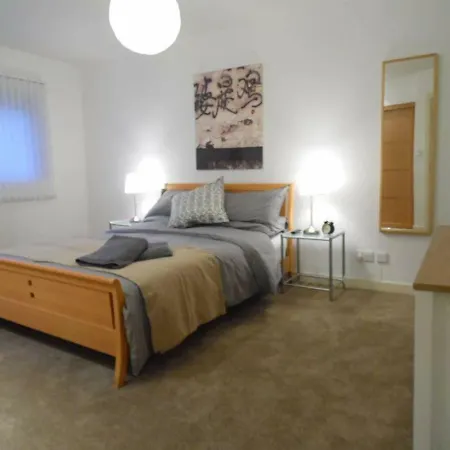 Modern 2-bedroom Near Sse Hydro And Sec Apartamento *