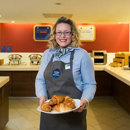 Express - Glasgow Airport By Ihg 3* Paisley