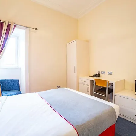 Redstone 3* Uddingston