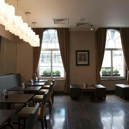 Arthouse 4* Глазго