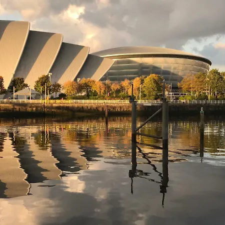 Apartment City Centre With River Clyde Views *