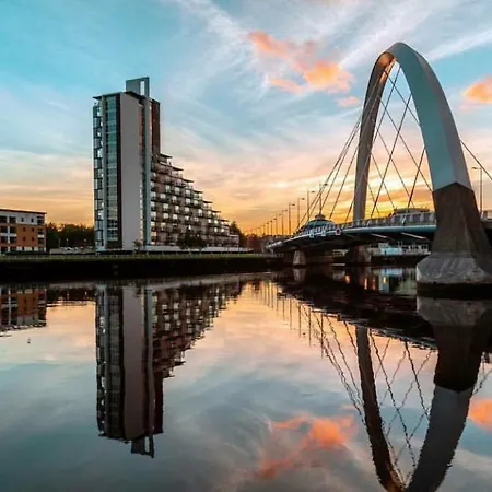Riverside/hydro With Parking Glasgow