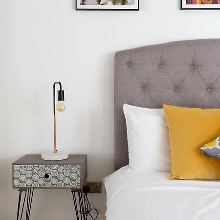 Apartment Cosy In Quiet City-centre With Car Park Glasgow