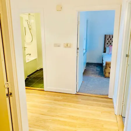 Centre - The Penthouse With Riverviews - Glasgow