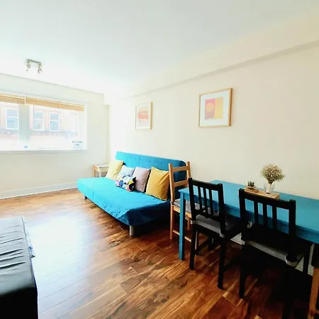 Bright, Spacious 2 Bedroom In The Heart Of City Glasgow
