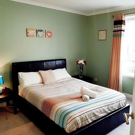 Three Bed In Glasgow