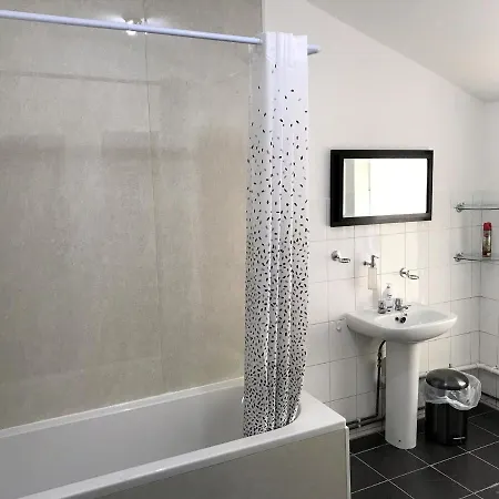 94 Copland Road Apartment