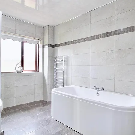 Levern View Villa Glasgow