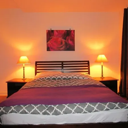 Riverview Vista - Luxury River View Apartment *