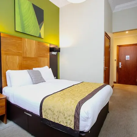 Acorn 3* Glasgow