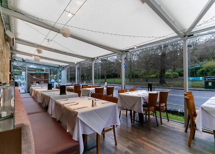 Szálloda Oyo The Ivory