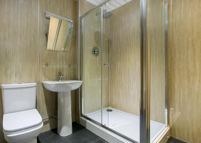 Oyo The Ivory 2* Glasgow