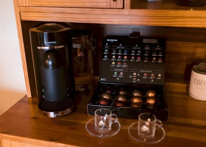 Beautiful, Traditional 2 Bed Flat W Free Parking - Pass The Keys * Глазго