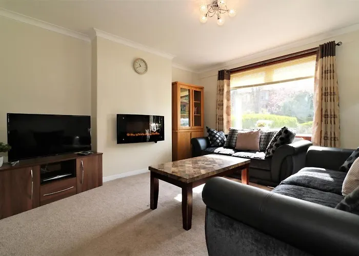 Signature - Dumbreck House Glasgow