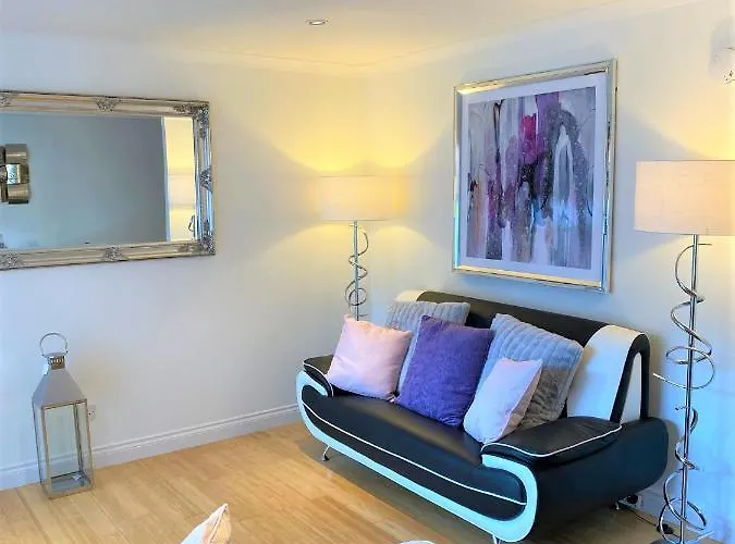 Sec Minerva Westend Two Bedroomed * Glasgow