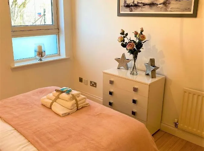 Sec Minerva Westend Two Bedroomed * Glasgow
