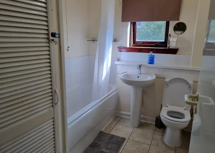 Carnarvon Street Centre