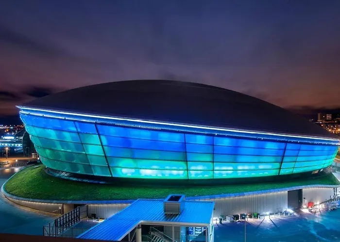 Fresh, Modern West End Beside Hydro غلاسغو