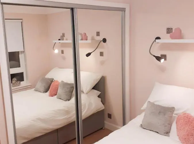 2bd City Centre - Free Private Parking * Glasgow