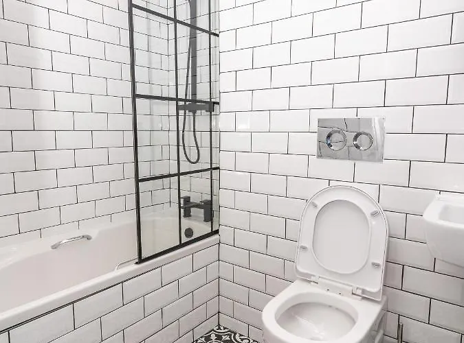 Apartamento Cheerful 2 Bedroom Homely Apartment, Sleeps 4 Guest Comfy, 3x Double Bed, Parking, Free Wifi, Suitable For Business, Leisure Guest,glasgow, West End, Near Centre, Perfect For Common Wealth Games 2026