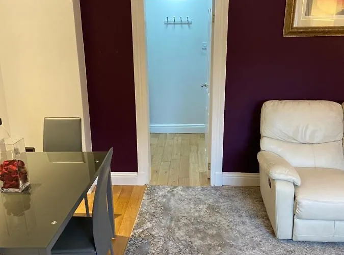 Cheerful One Bedroom With Parking Space. *