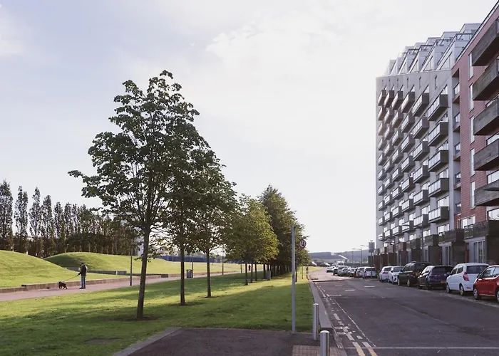 Lovely 2-bed Flat Harbour Free Parking - Pass The Keys Apartamento *