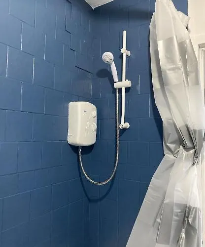 Chic Flat With Balcony Close To Merchant Glasgow