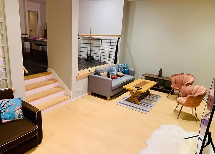 Apartamento Centre G1 Penthouse With Riverviews - Duplex - 4 Bedrooms, 3 Bathrooms, Kitchen, 1 Living Room, 1 Dining Room, 2 Terraces, Parking, Floor, 2050 Sq Ft, Merchant