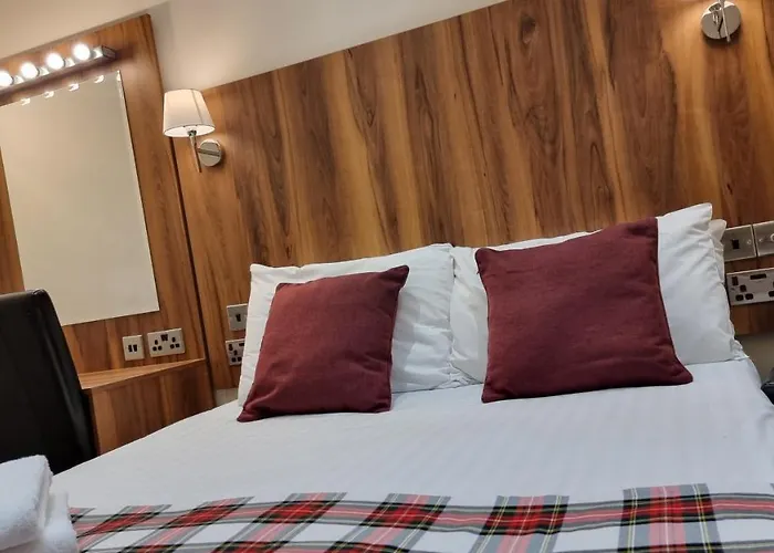 The Hampton Court Hotel Glasgow