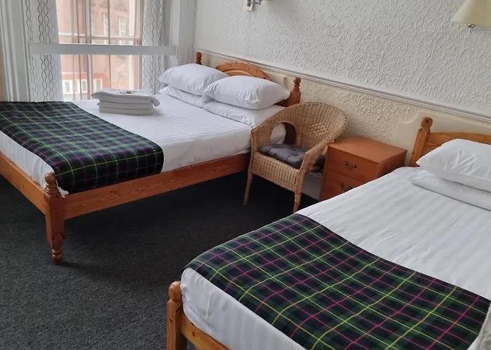 Hotel The Hampton Court