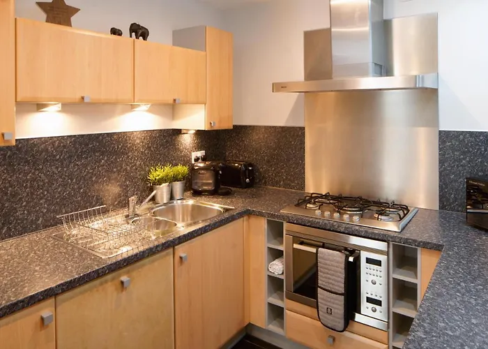 Riverside West End * Glasgow