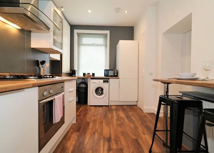 Signature - Railway Apartment