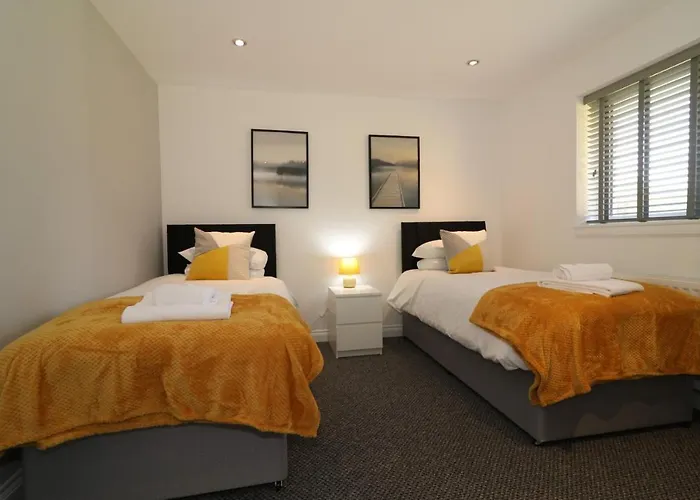 Signature - Railway House 5 Bed Апартаменты Глазго