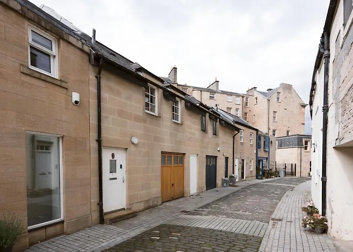 Ferienhaus Beautiful Unique 3bed Mews House - Pass The Keys