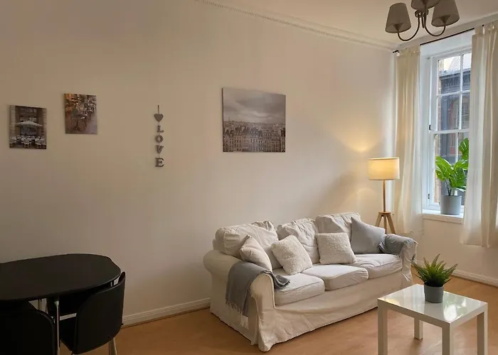 Lovely 1-bed In Merchant Apartament