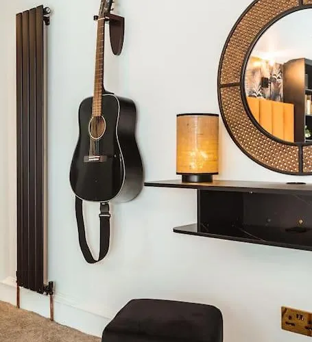 The West End Loft - 5* Retreat - Private Parking! Appartamento Glasgow