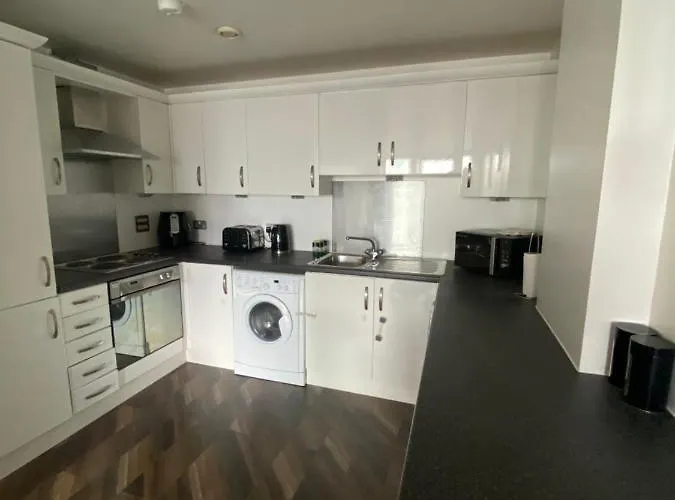 Modern 2-bed In Secc/hydro Apartament *