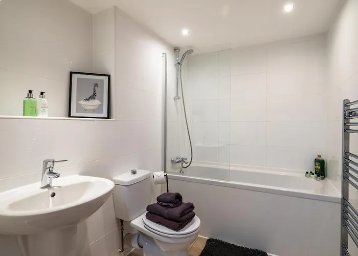 View - A Stunning 2 Bed Appartement *