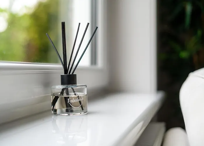 4 Bedrooms Homely House - Sleeps 6 Comfortably With 6 Double Beds,glasgow, Free Street Parking, Business Travellers, Contractors, & Holiday-goers, Near Major Transport Links In & Centre, Perfect For Common Wealth Games 2026 Apartament *