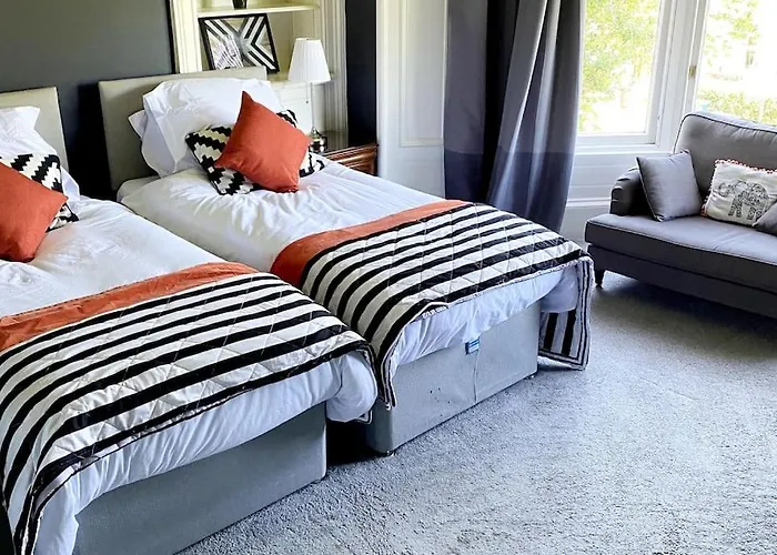 Stunning 3 Bedroom Victorian Near Pollok Country Park Apartamento *