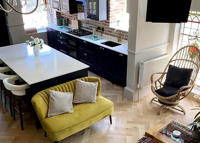 Stunning 3 Bedroom Victorian Near Pollok Country Park Apartamento *