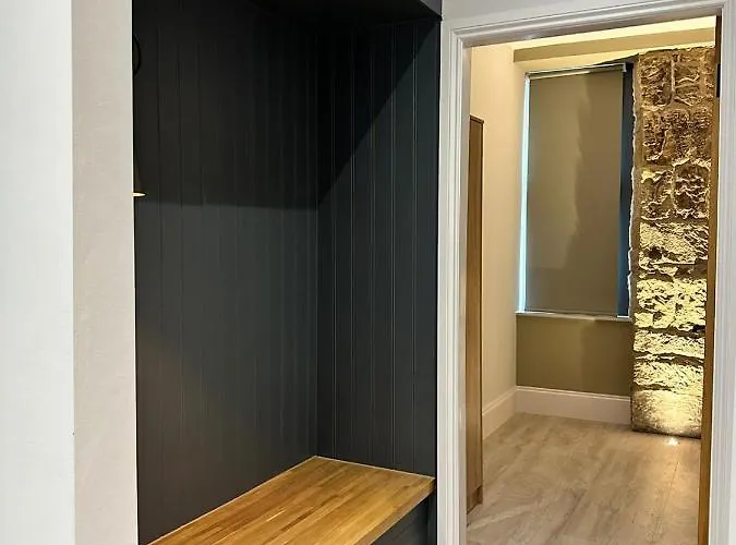 West End Tenement * Glasgow