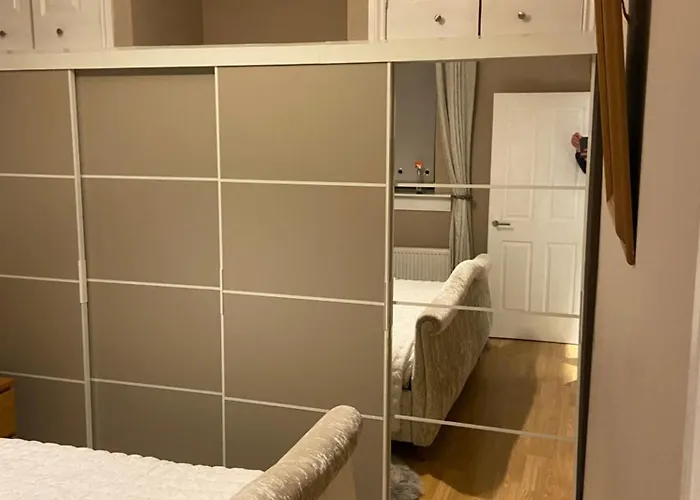 Holiday home Cheerful One Bedroom With Parking Space. *