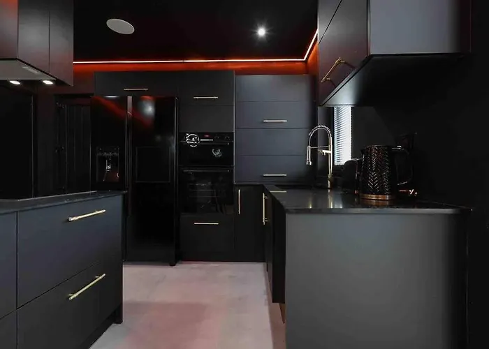 Apartment Luxury Couples Get-away Glasgow