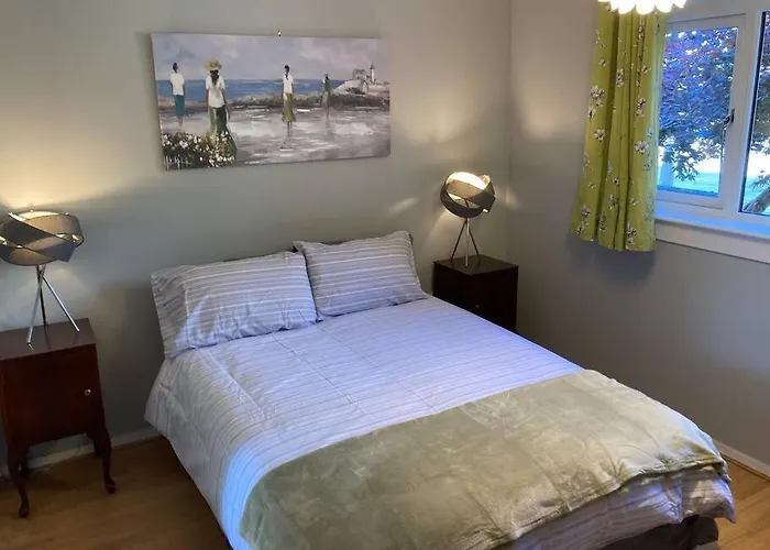 Apartment Comfy 1 Bedroom Flat With Free Parking