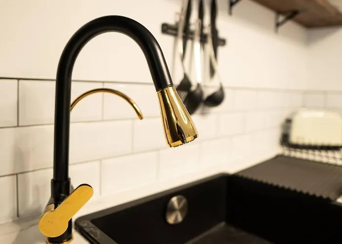 Stylish Pad With Free Private Parking 公寓 *