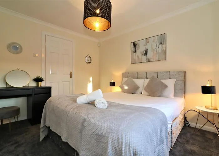 Signature - Shield House Glasgow