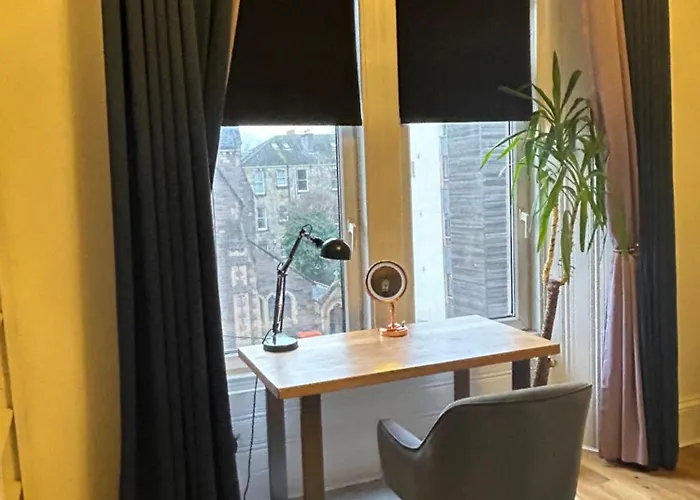 Center/west End Appartement *