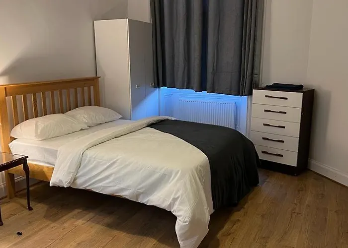 Large 3 Bed Apt Close To City, Ovo Hydro And Ibrox Stadium アパート グラスゴー