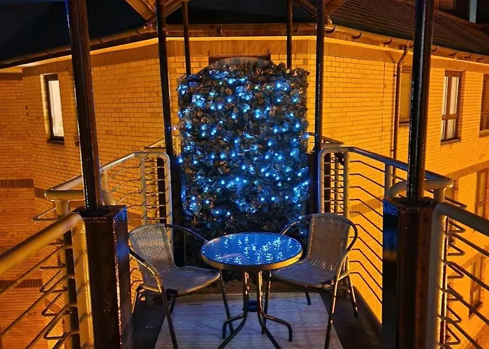 Bright Flat With Balcony And Free Parking